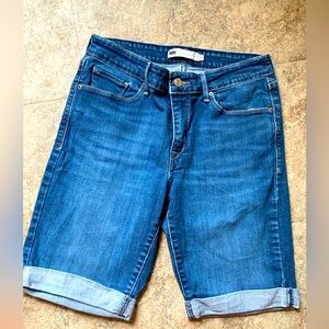 Levi’s Denim Shorts size 8